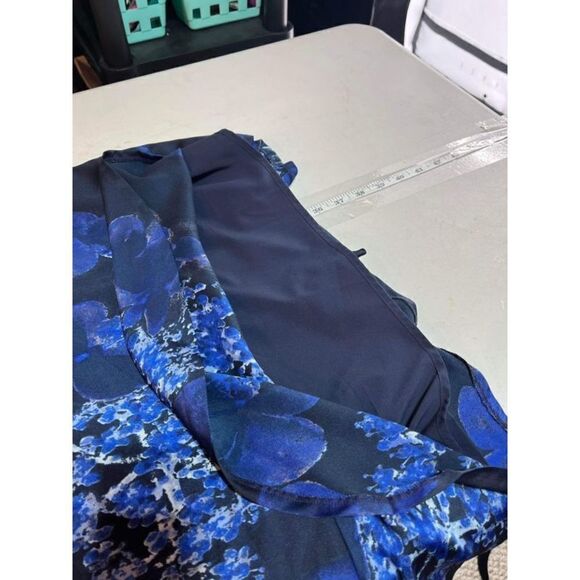 BANANA REPUBLIC FLORAL PRINT 3/4 SLEEVE FIT & FLARE DRESS BLUE MULT Size 6 - Picture 10 of 12